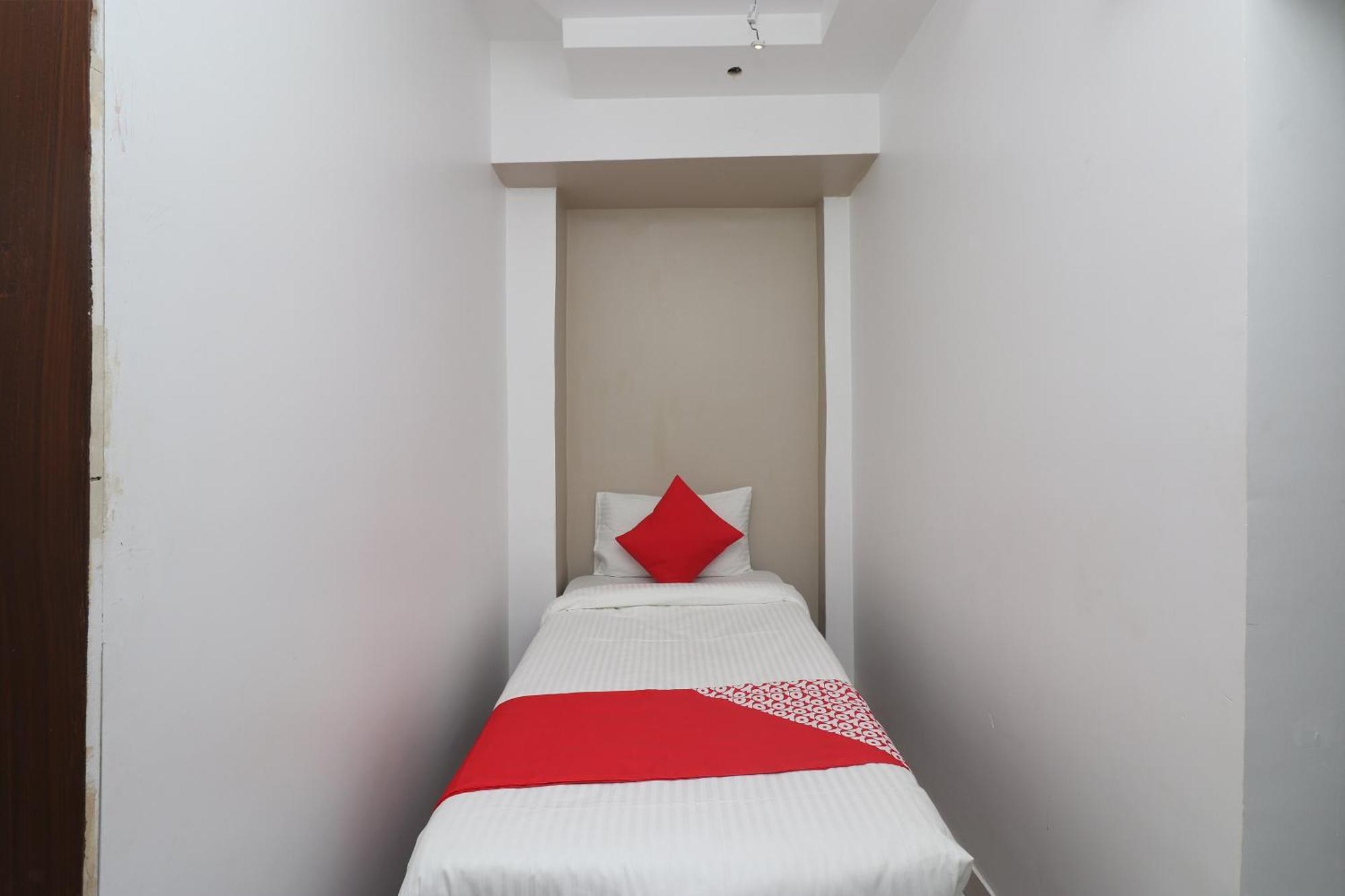 Hotel O Swastik Resort Colonelganj Exteriör bild